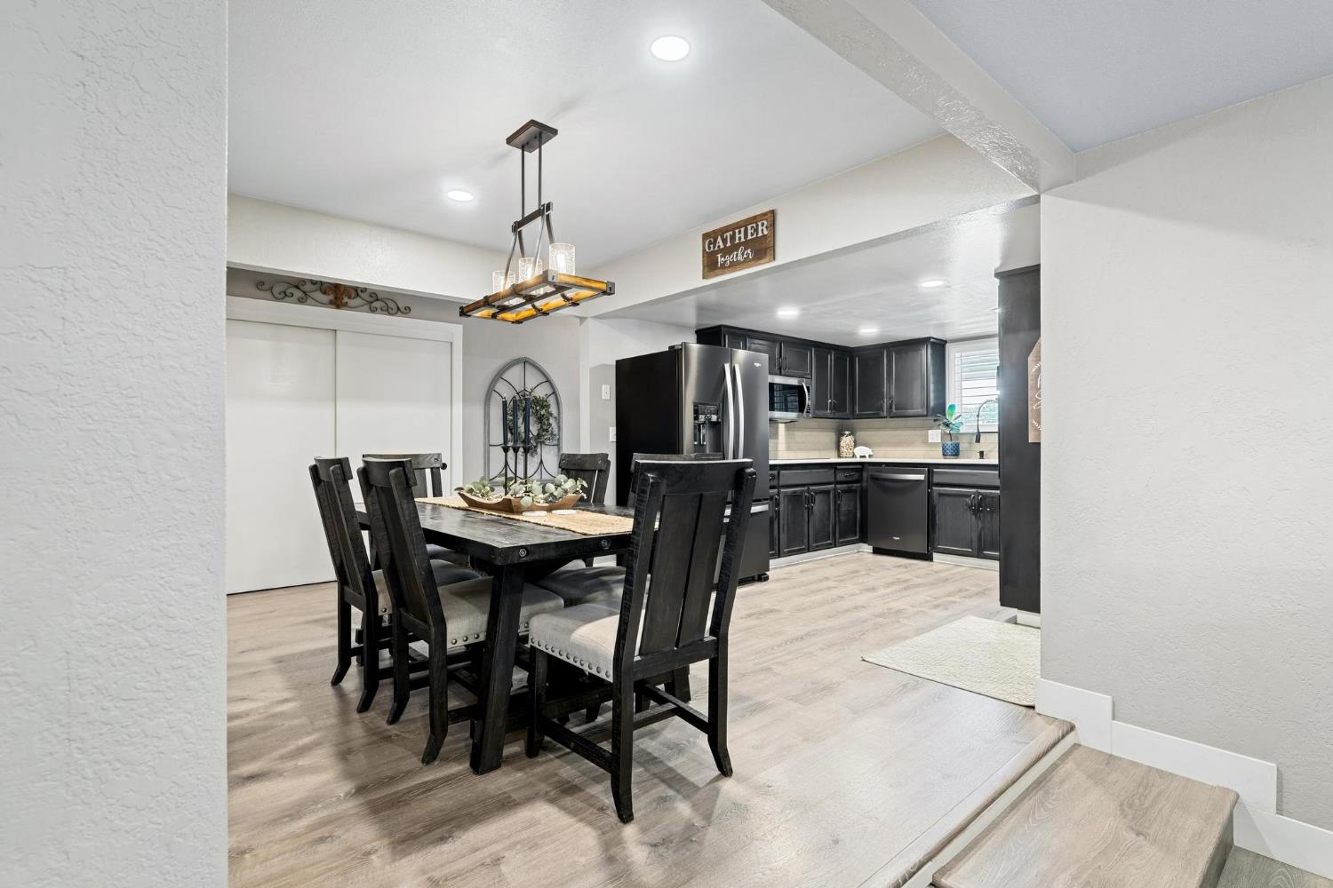 5743 Mohican Dr, Manteca, CA 95336