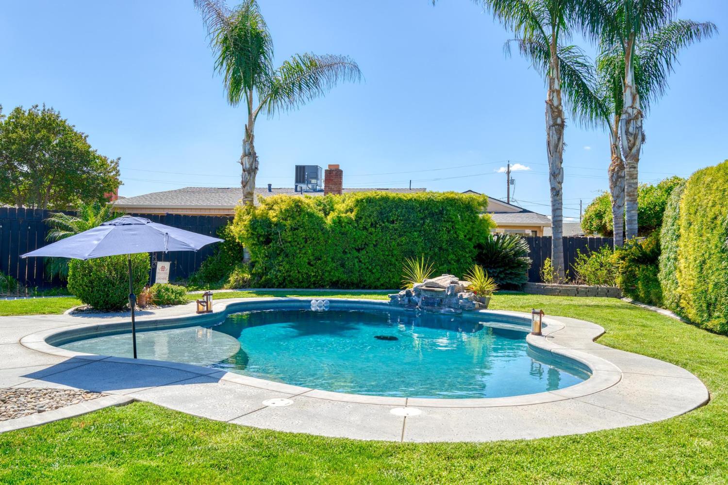 5743 Mohican Dr, Manteca, CA 95336