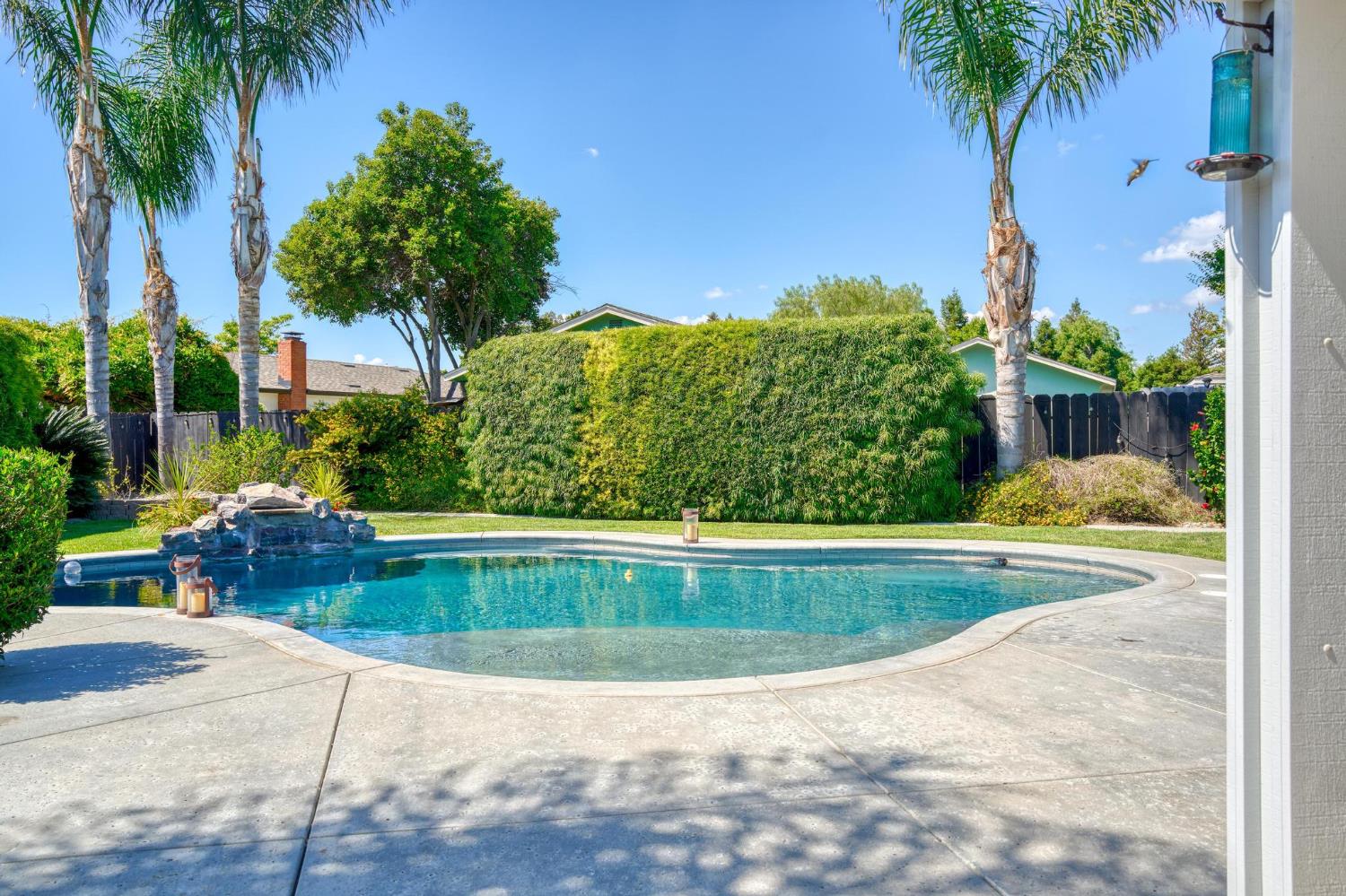 5743 Mohican Dr, Manteca, CA 95336