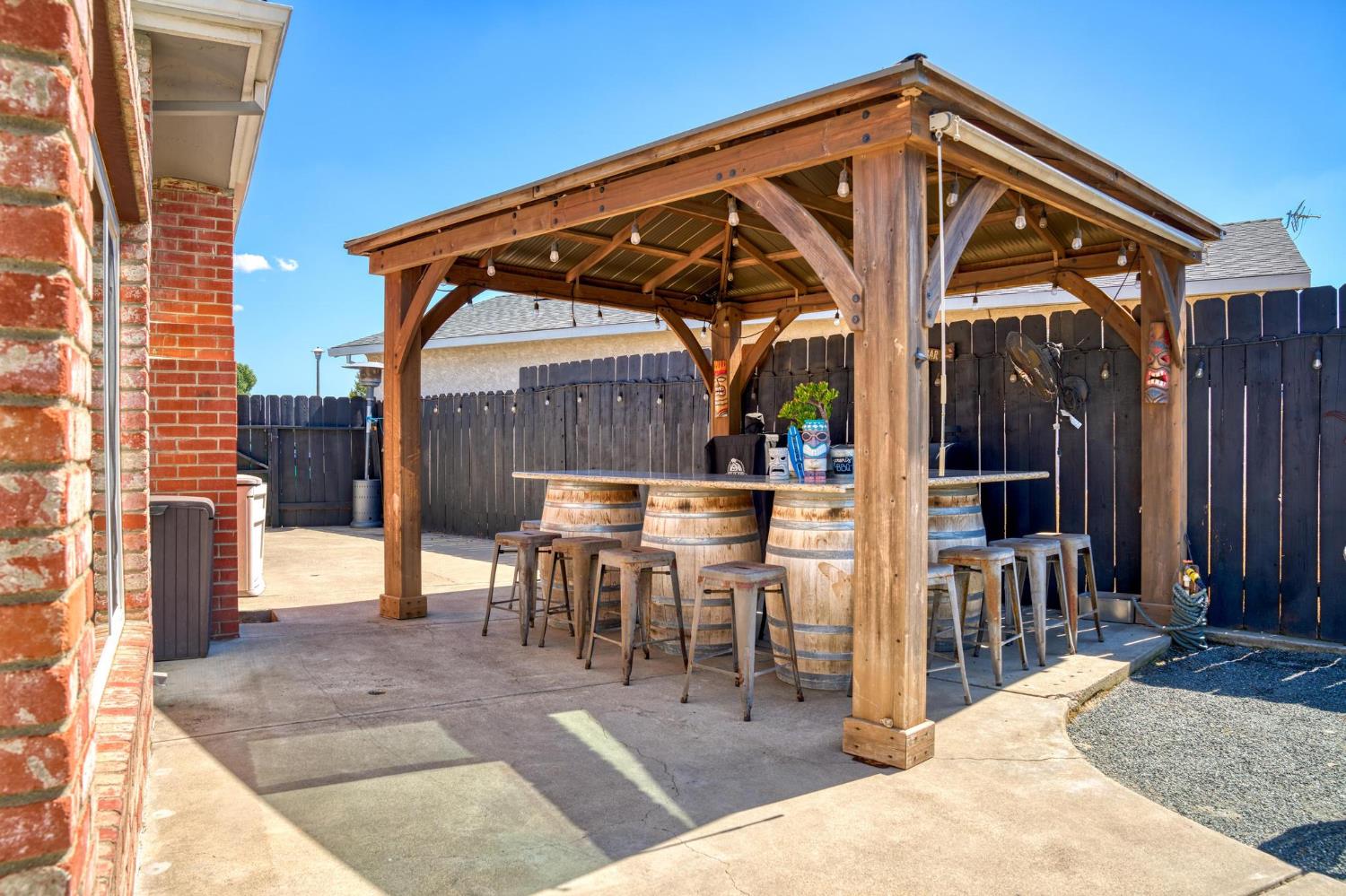 5743 Mohican Dr, Manteca, CA 95336