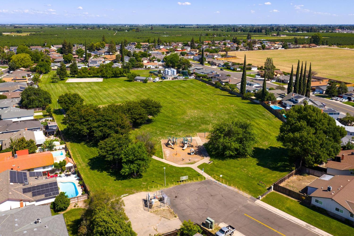 5743 Mohican Dr, Manteca, CA 95336