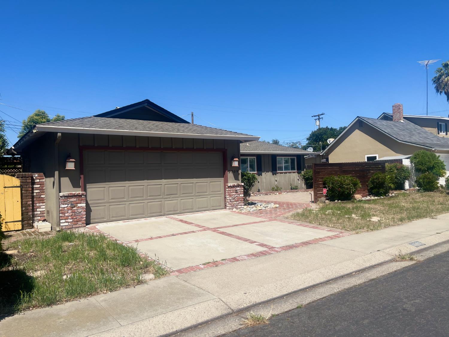 2309 Monte Carlo Ave, Modesto, CA 95350