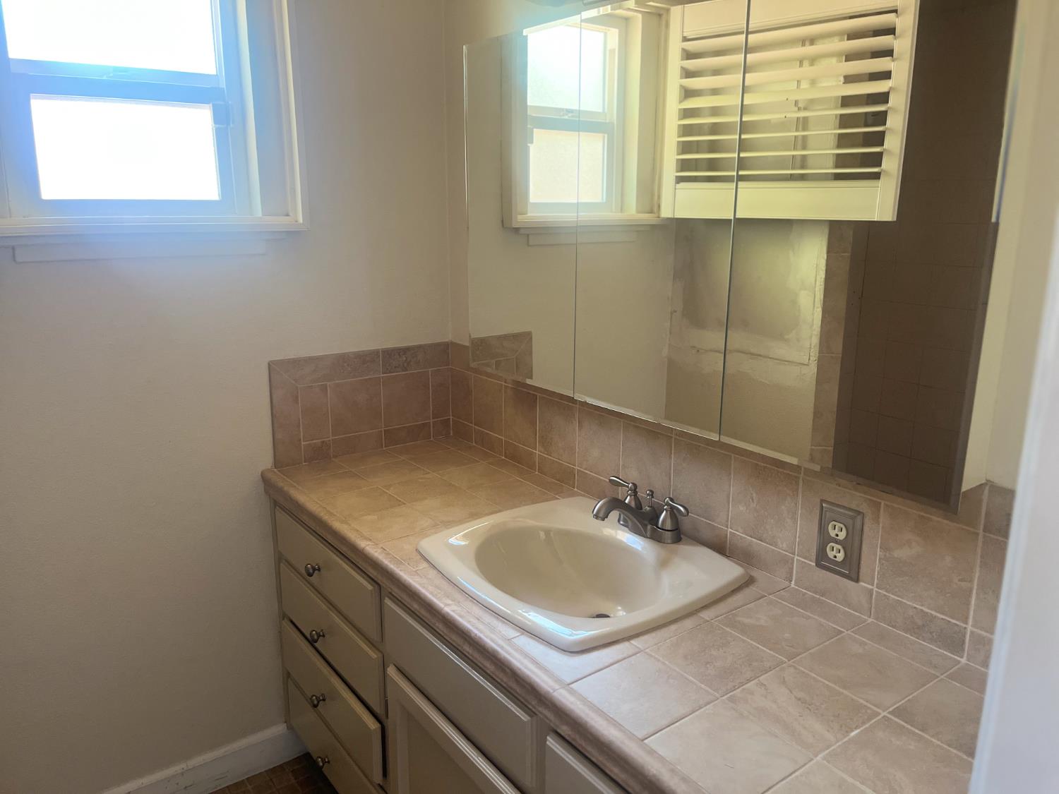 2309 Monte Carlo Ave, Modesto, CA 95350