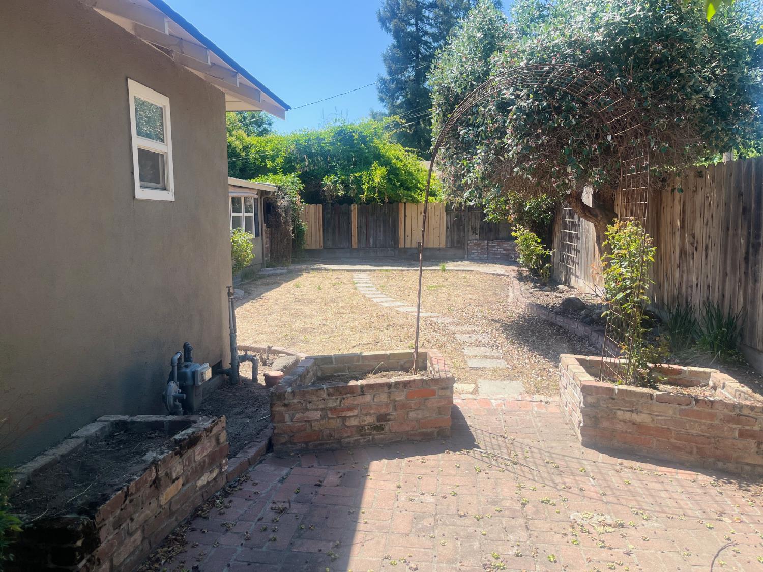 2309 Monte Carlo Ave, Modesto, CA 95350