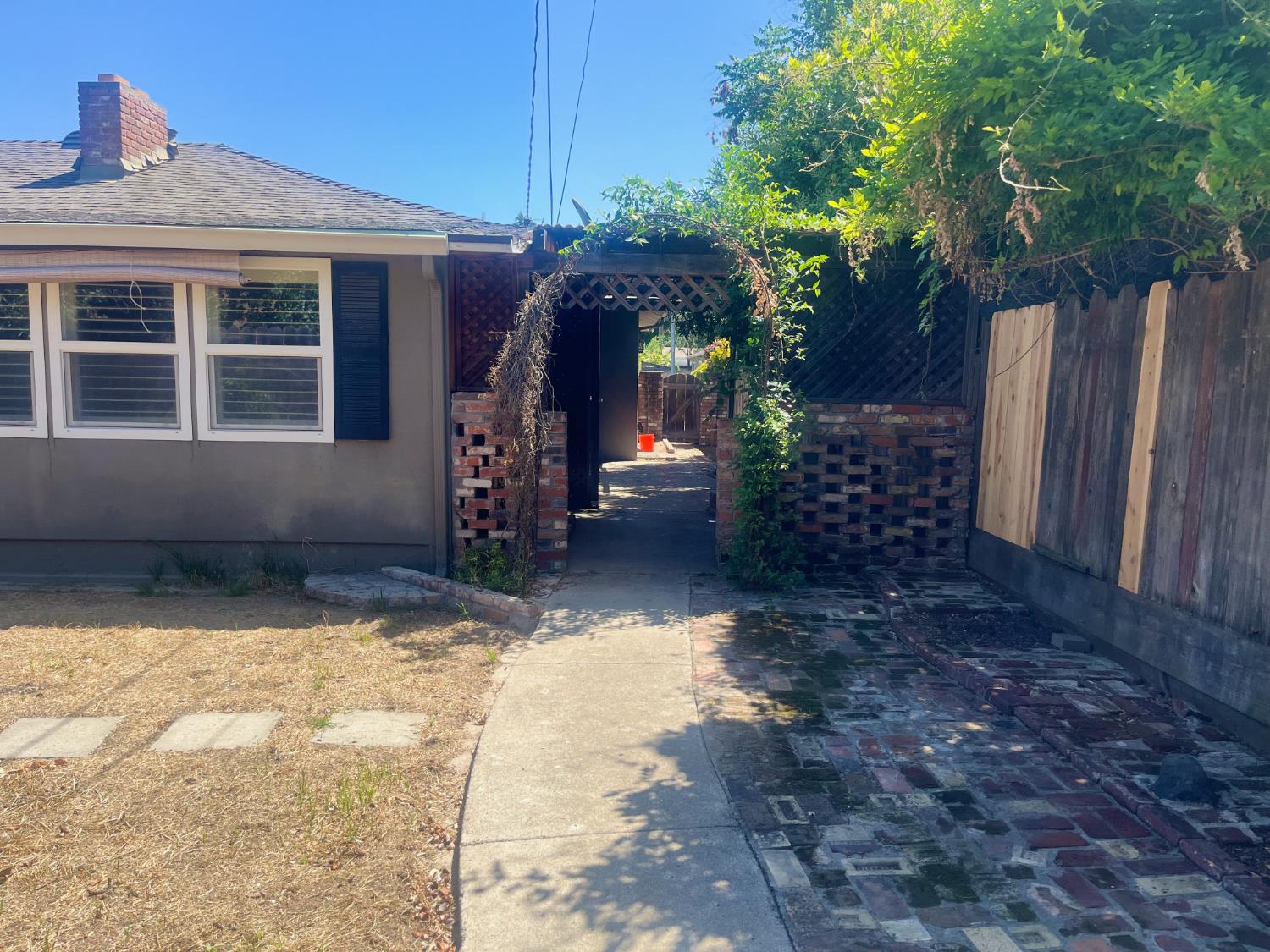 2309 Monte Carlo Ave, Modesto, CA 95350