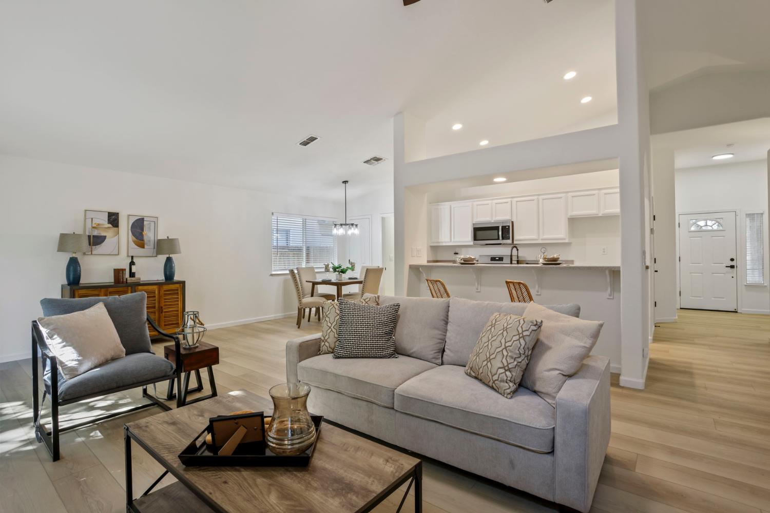 250 Dyer Ave, Manteca, CA 95336