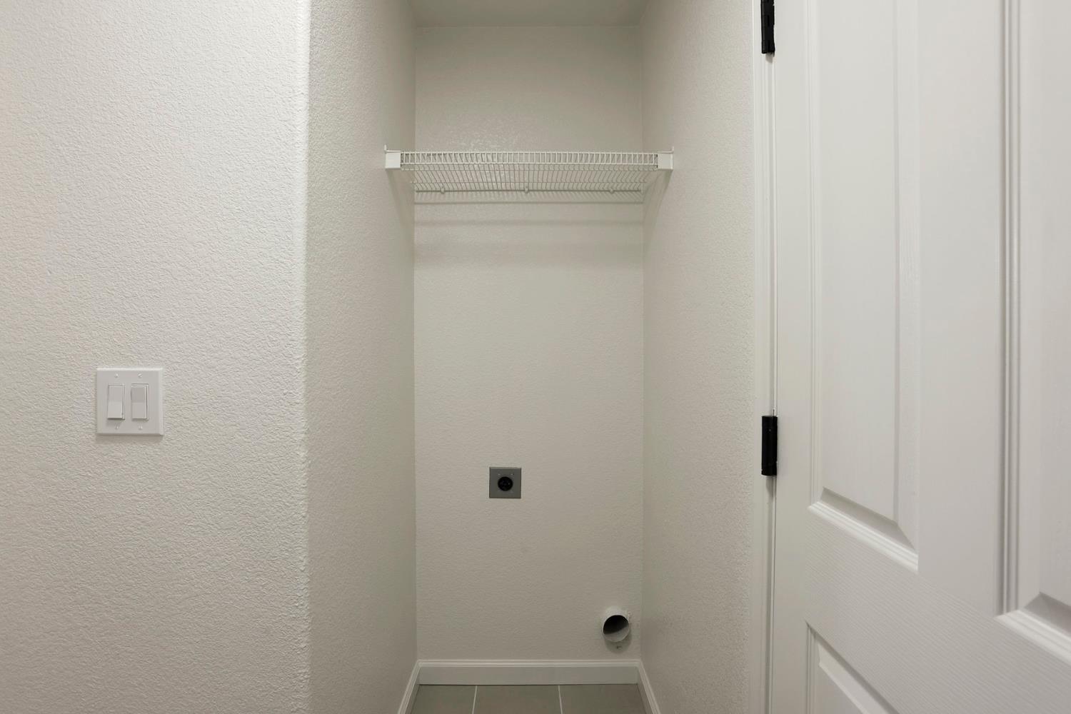 250 Dyer Ave, Manteca, CA 95336