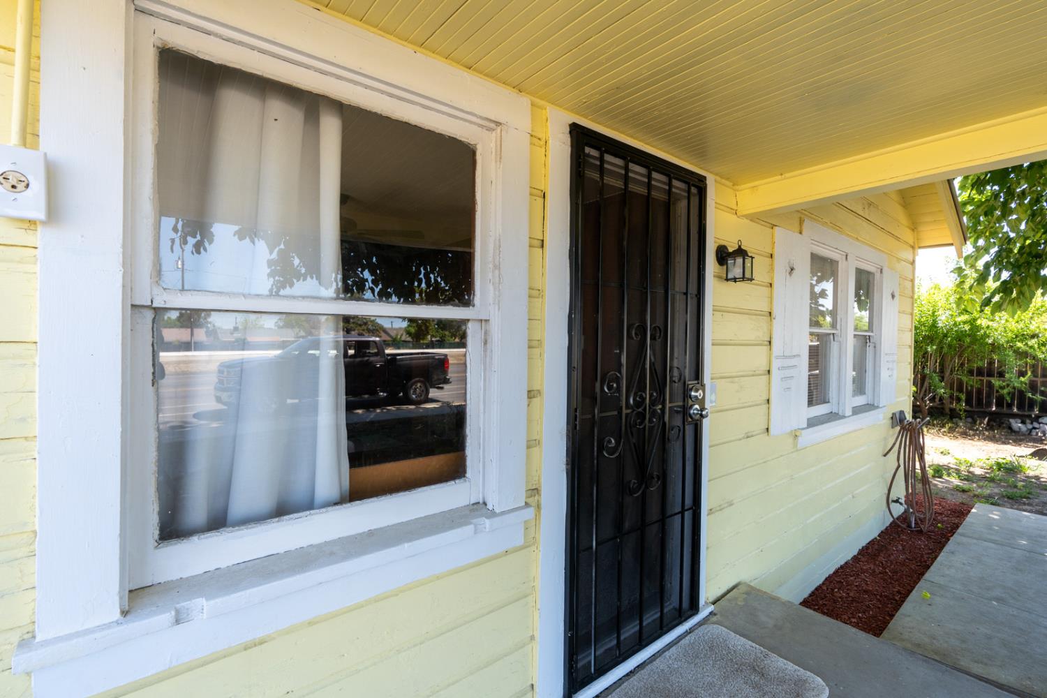 1117 Center Ave, Dos Palos, CA 93620