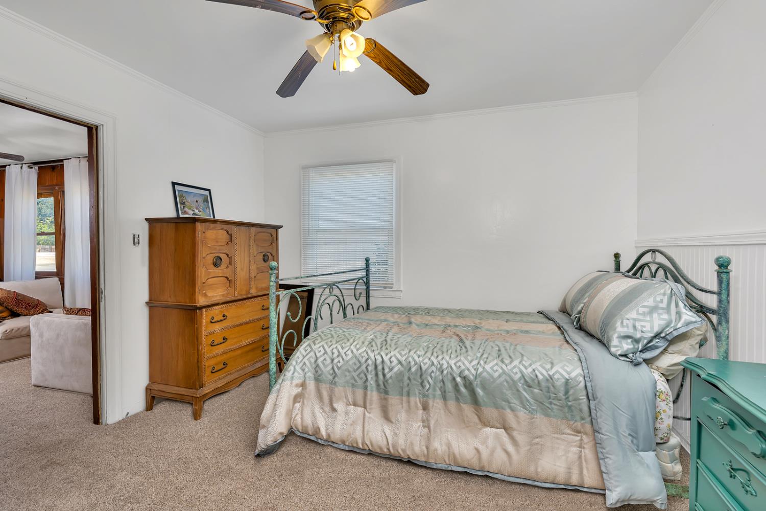 1117 Center Ave, Dos Palos, CA 93620