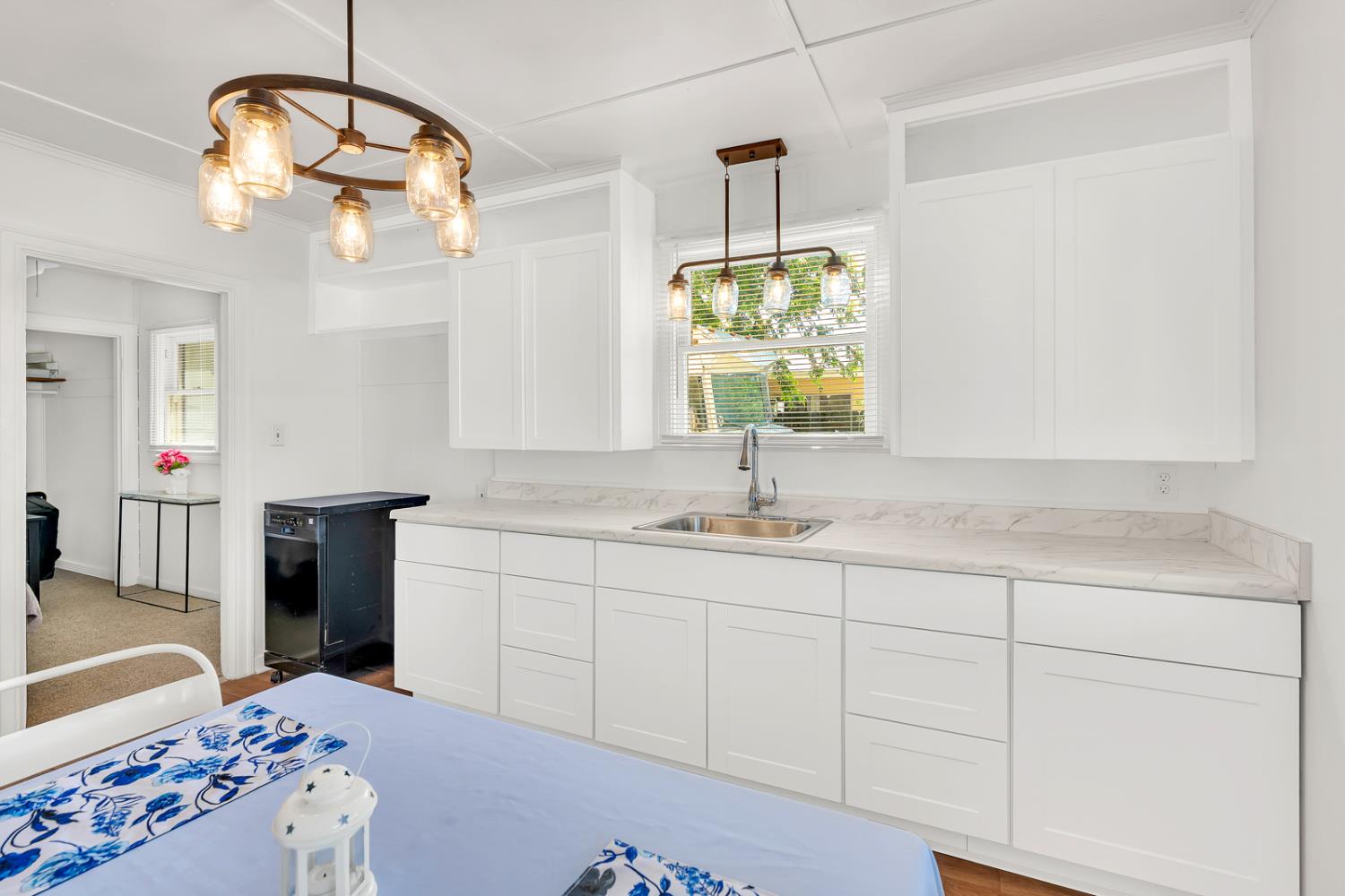 1117 Center Ave, Dos Palos, CA 93620