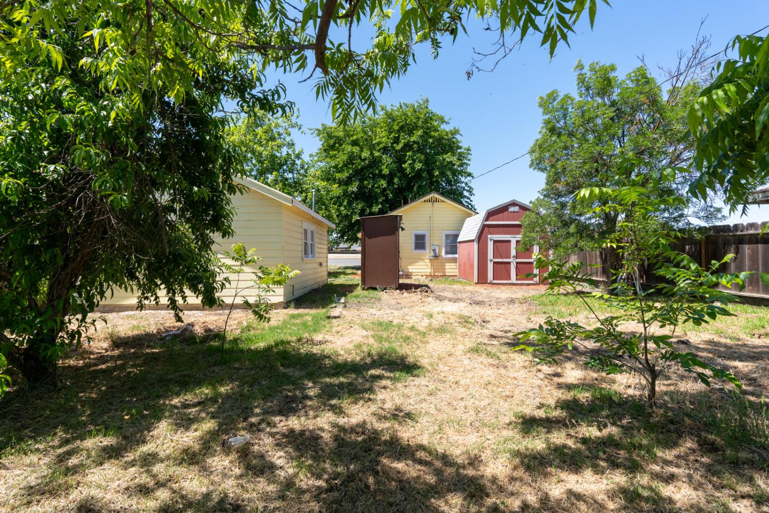 1117 Center Ave, Dos Palos, CA 93620