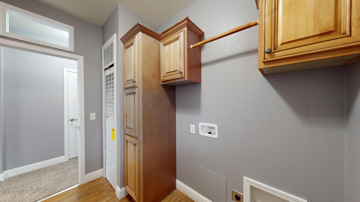 8200 Jantzen Rd #42, Modesto, CA 95357