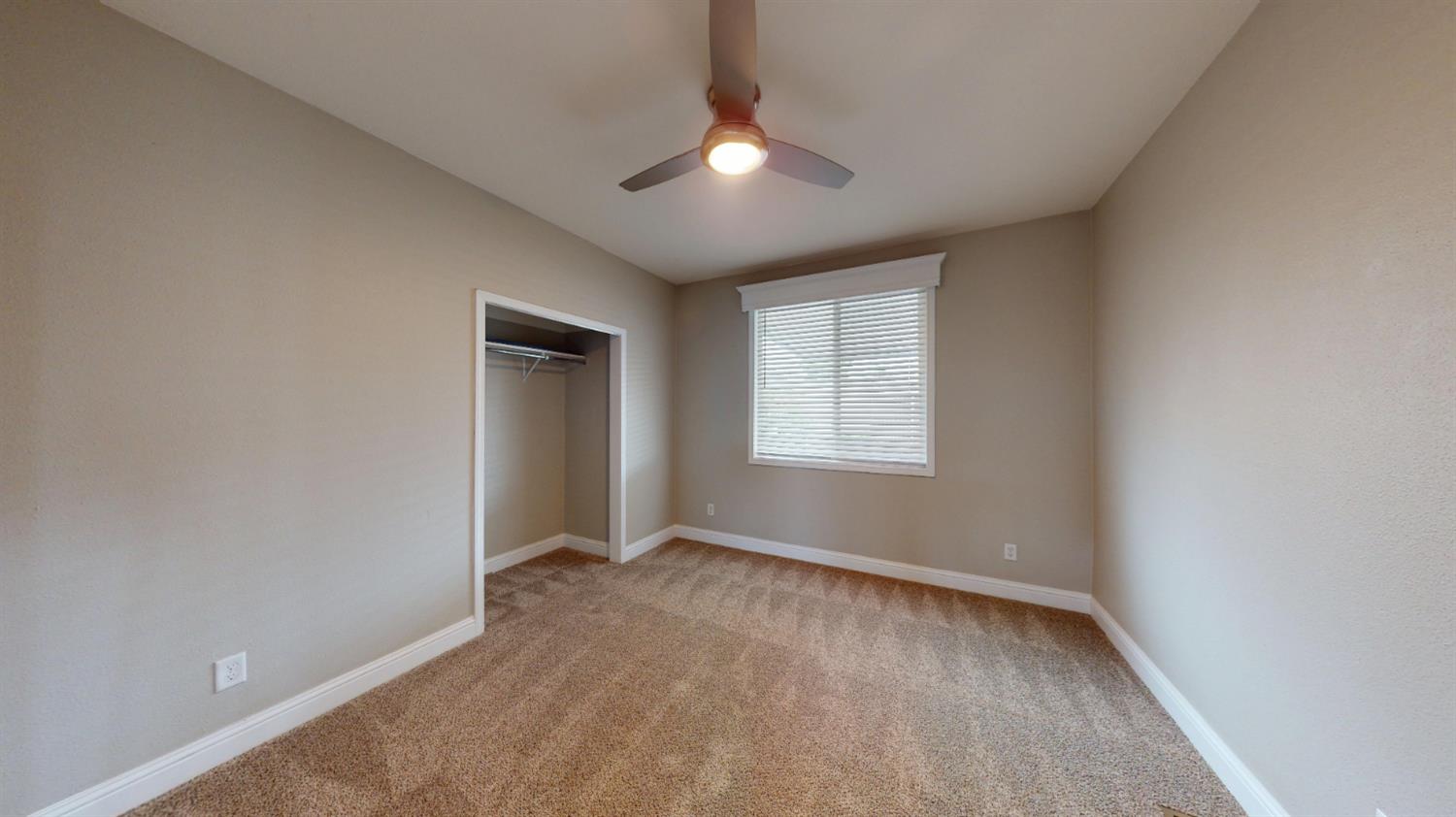 8200 Jantzen Rd #42, Modesto, CA 95357