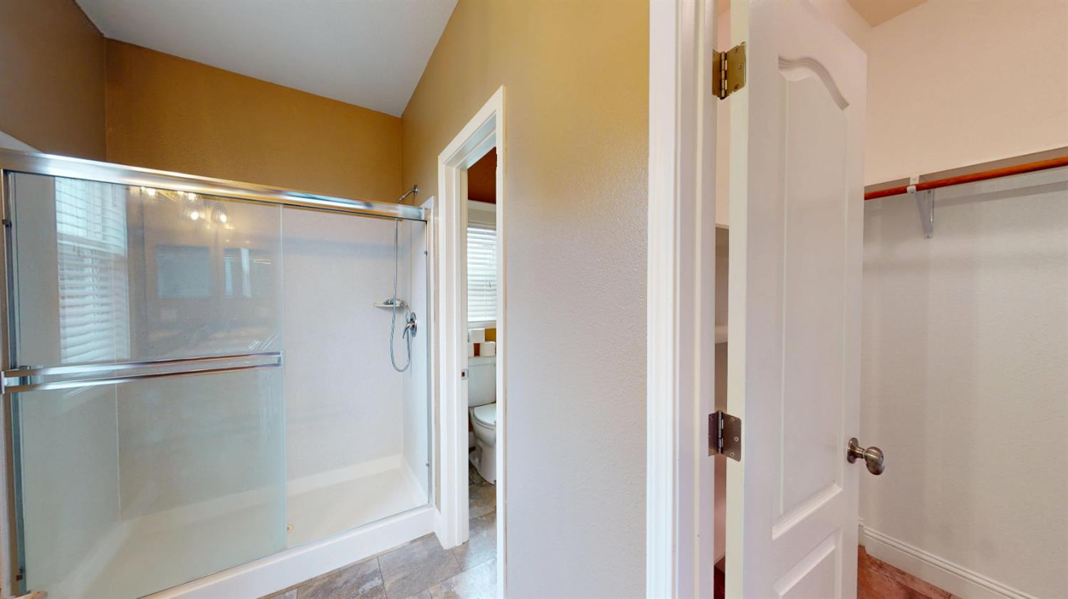 8200 Jantzen Rd #42, Modesto, CA 95357