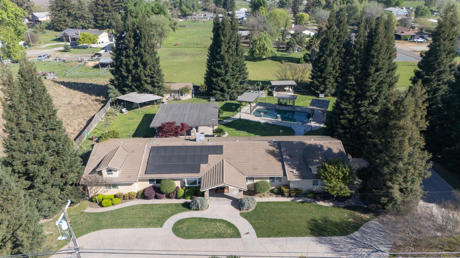 4225 Santa Fe St, Riverbank, CA 95367