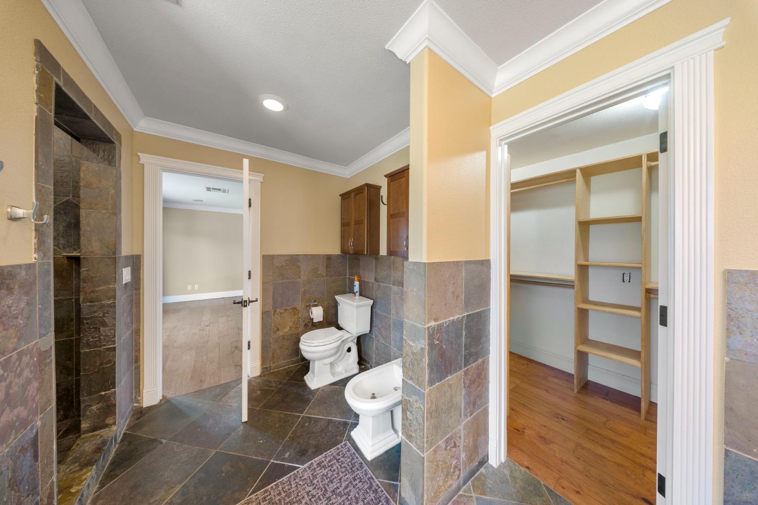 4225 Santa Fe St, Riverbank, CA 95367