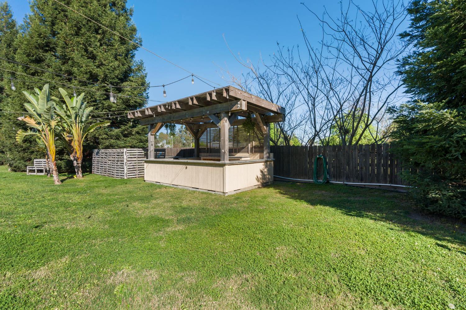 4225 Santa Fe St, Riverbank, CA 95367