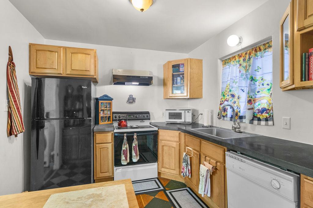 116 Alice St, Modesto, CA 95354