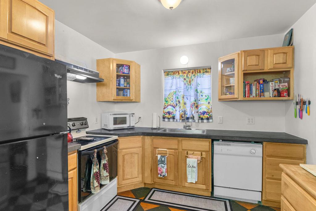 116 Alice St, Modesto, CA 95354