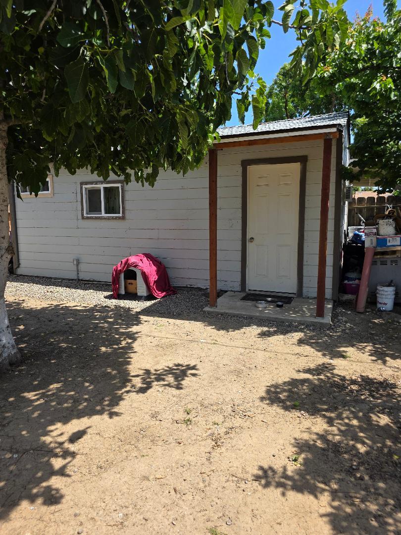 353 L St, Los Banos, CA 93635