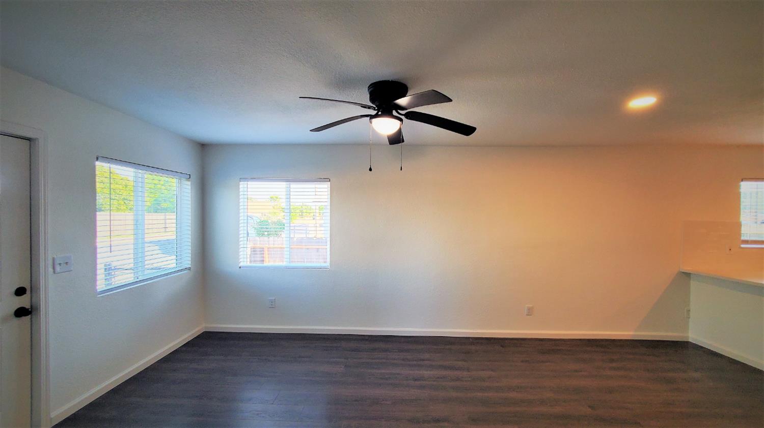 225 Church St, Waterford, CA 95386
