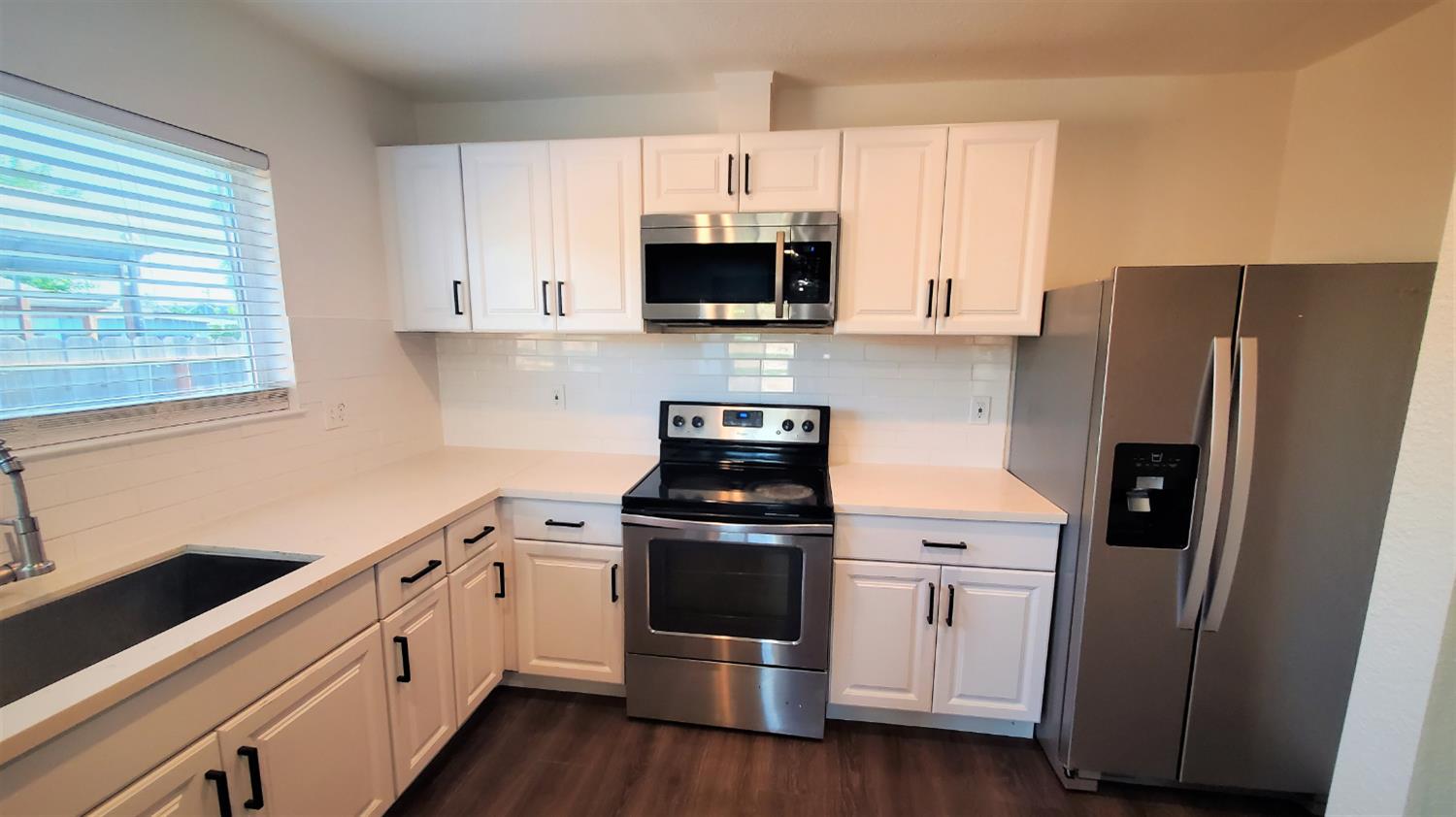 225 Church St, Waterford, CA 95386