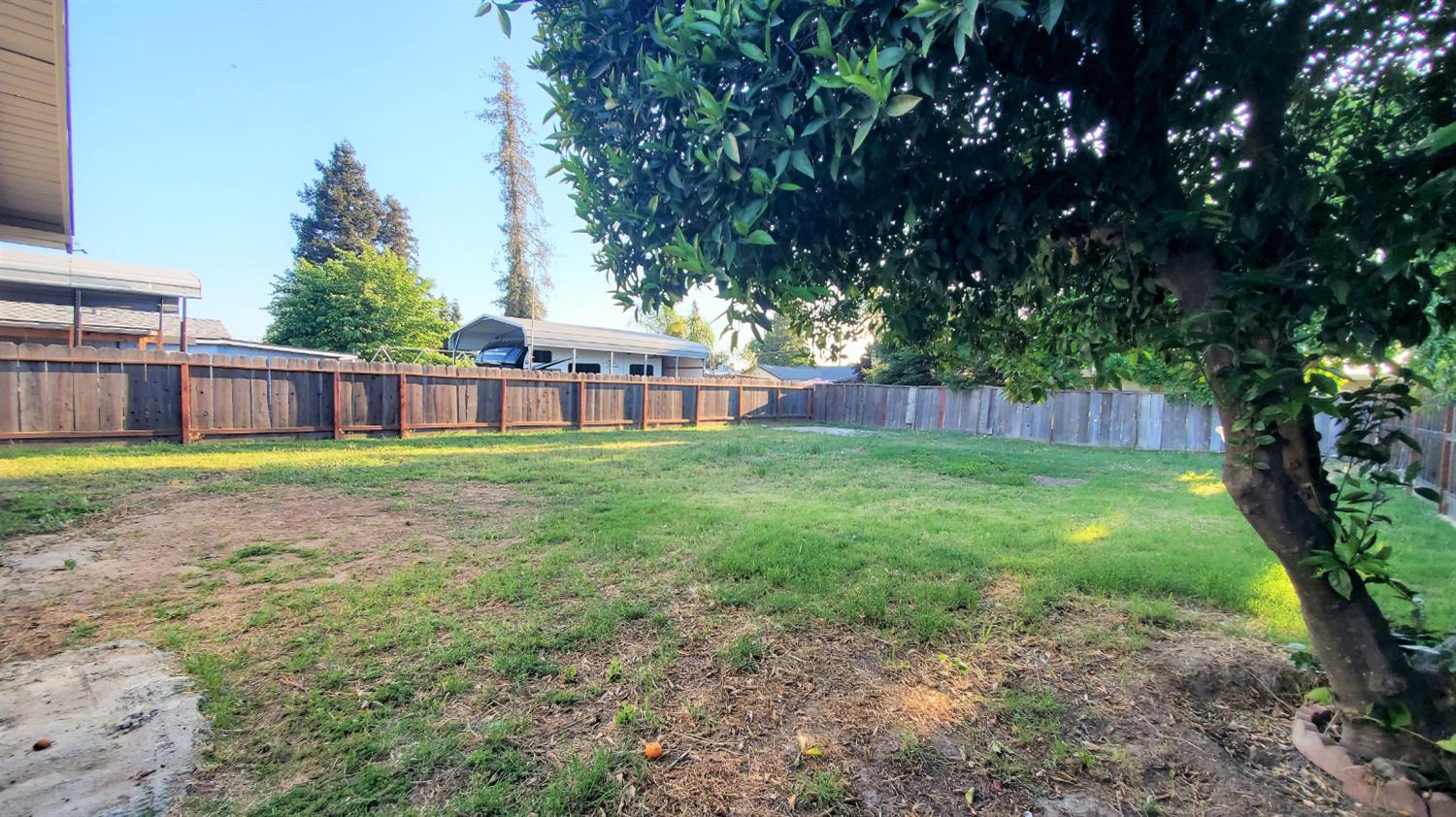 225 Church St, Waterford, CA 95386