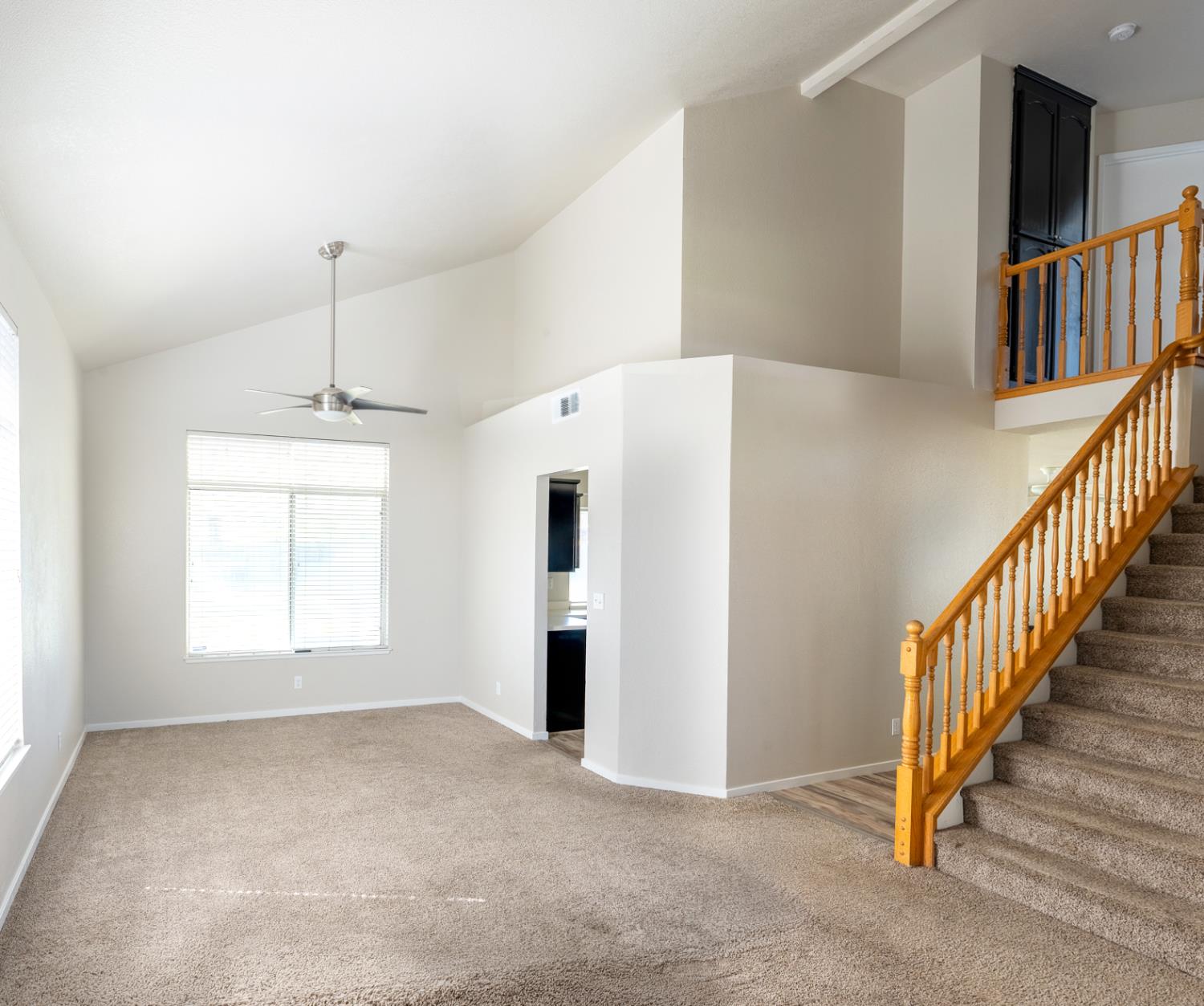 16973 Yvonne Dr, Delhi, CA 95315