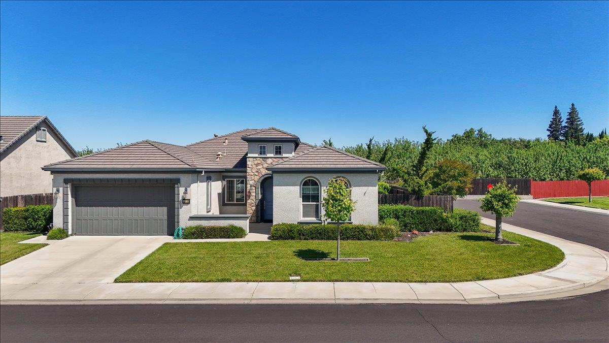 805 Freedom Point Way, Manteca, CA 95336