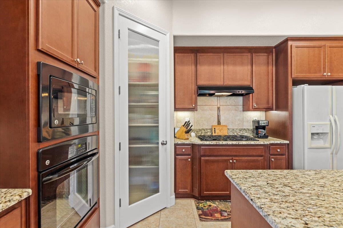 805 Freedom Point Way, Manteca, CA 95336