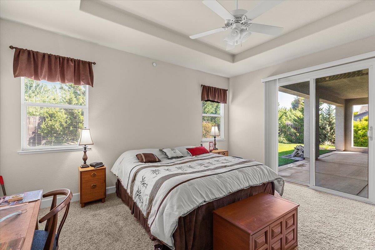 805 Freedom Point Way, Manteca, CA 95336