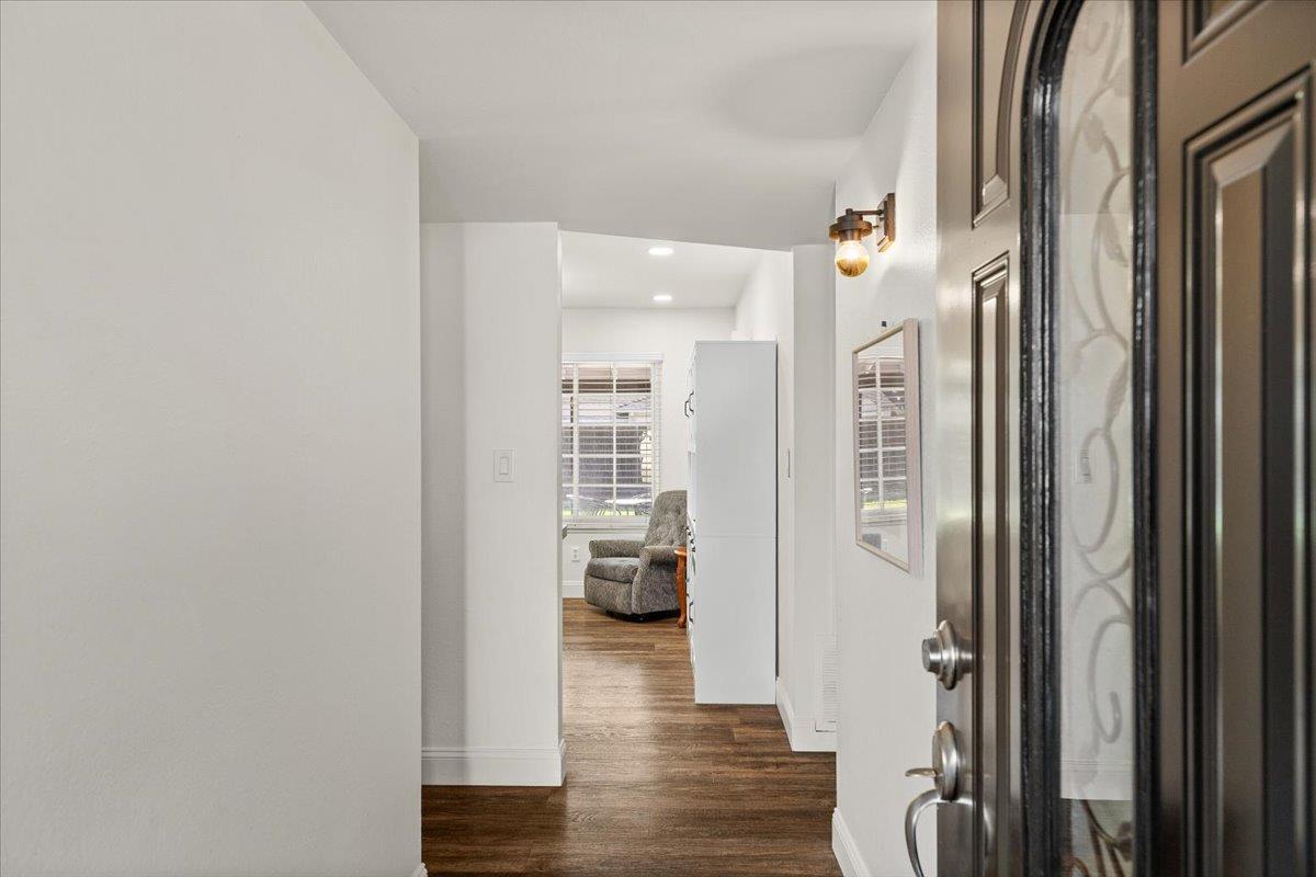 2216 Venus Dr, Ceres, CA 95307