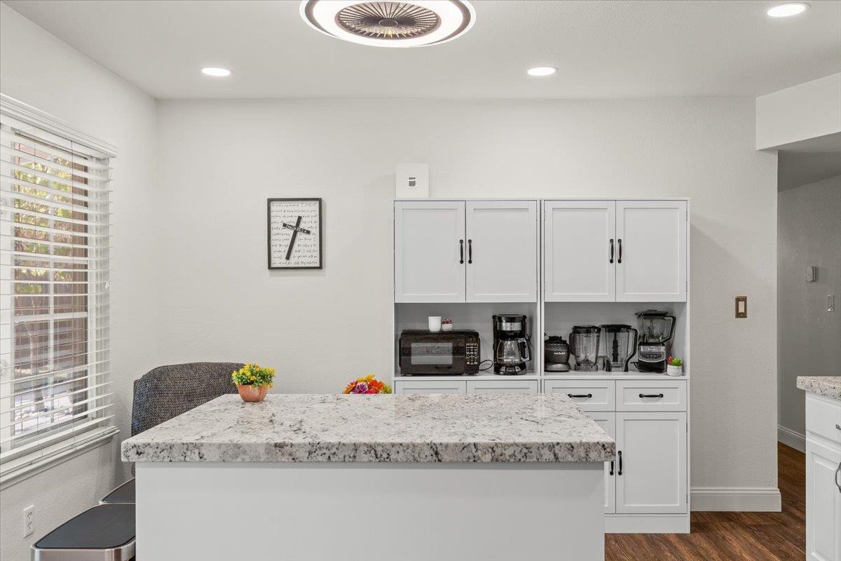 2216 Venus Dr, Ceres, CA 95307