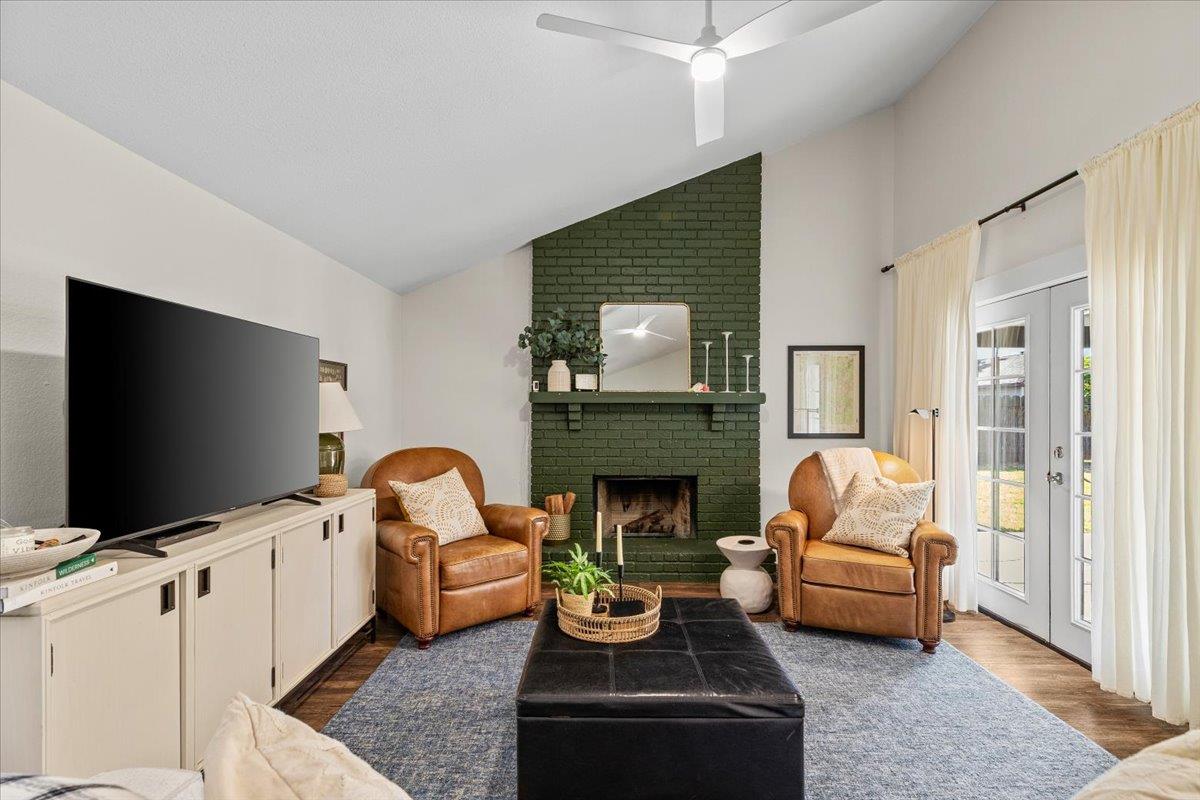 2216 Venus Dr, Ceres, CA 95307