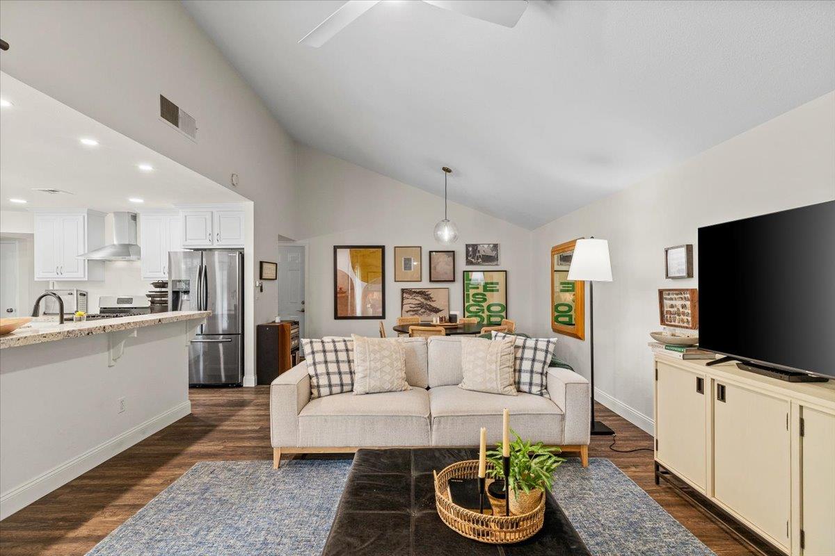 2216 Venus Dr, Ceres, CA 95307