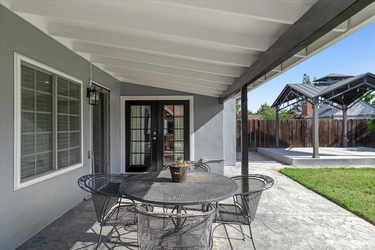 2216 Venus Dr, Ceres, CA 95307