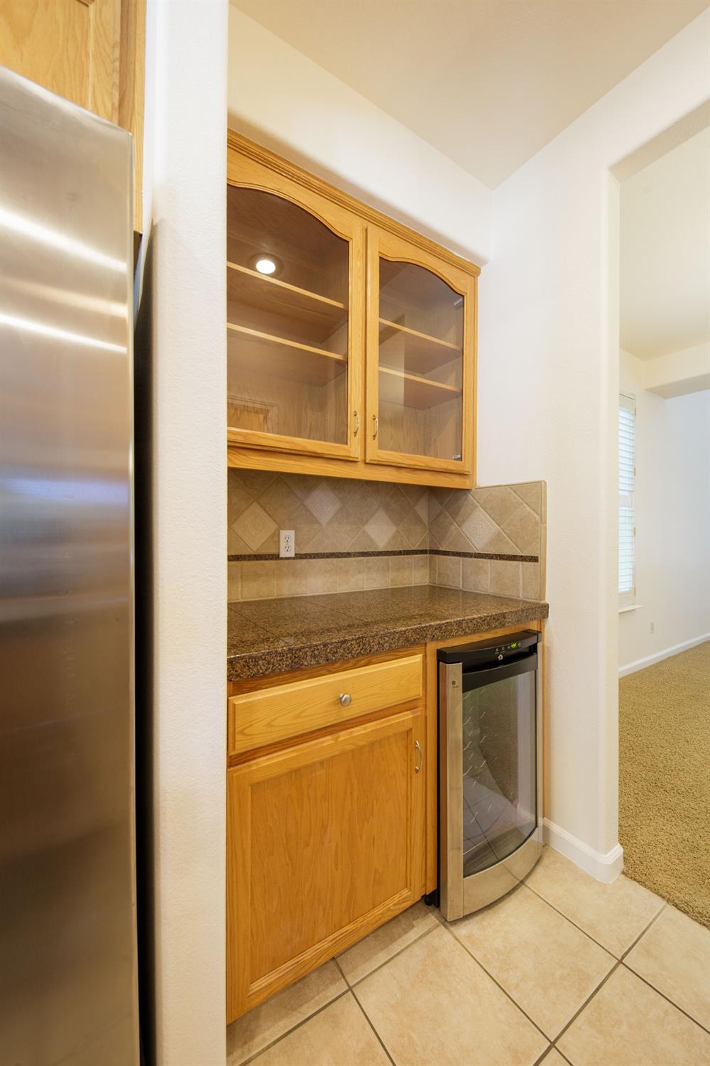 1705 Avignon Ln, Modesto, CA 95356