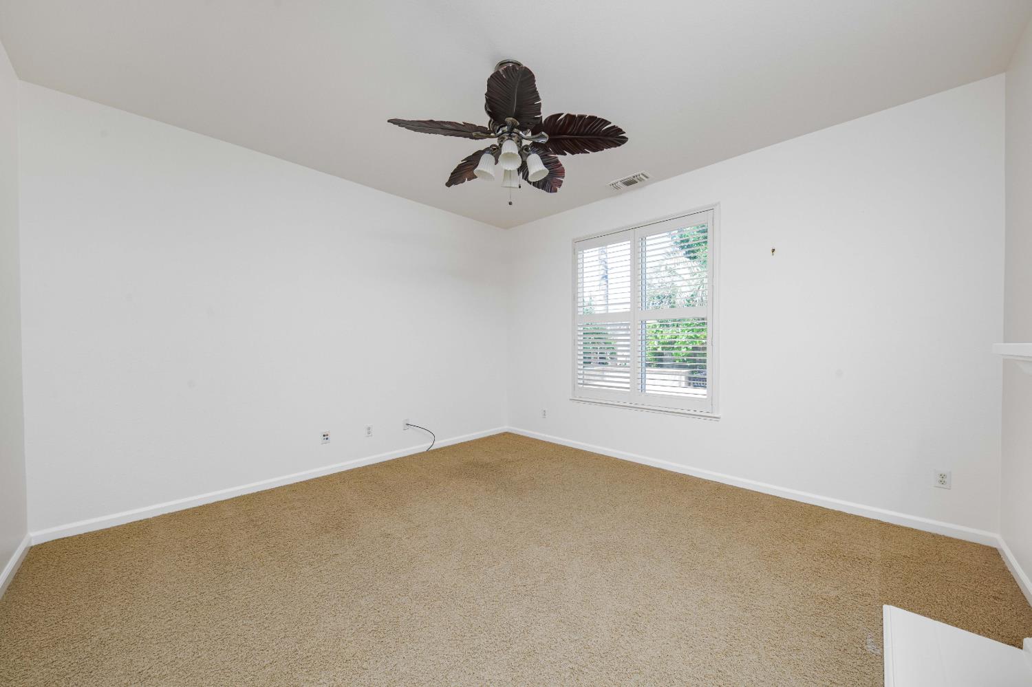 1705 Avignon Ln, Modesto, CA 95356