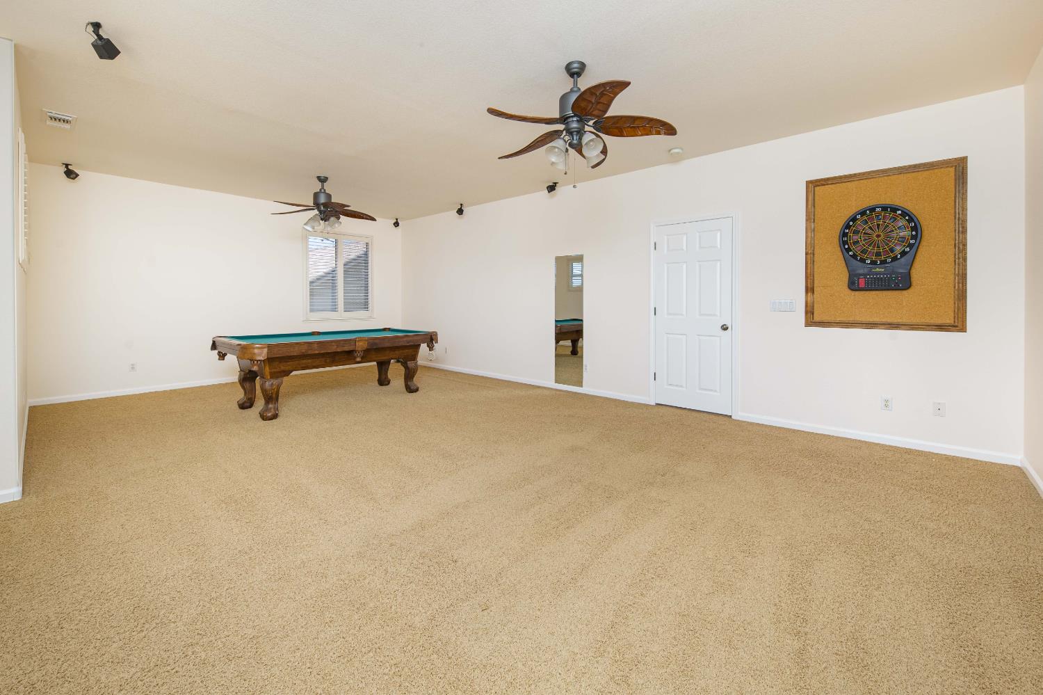 1705 Avignon Ln, Modesto, CA 95356