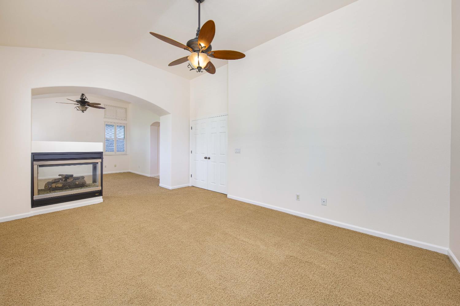 1705 Avignon Ln, Modesto, CA 95356