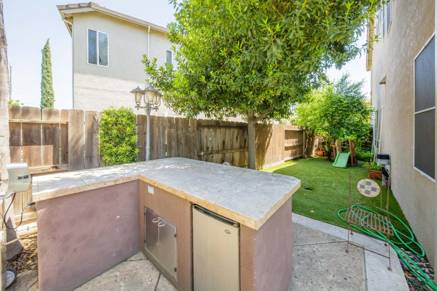 1705 Avignon Ln, Modesto, CA 95356