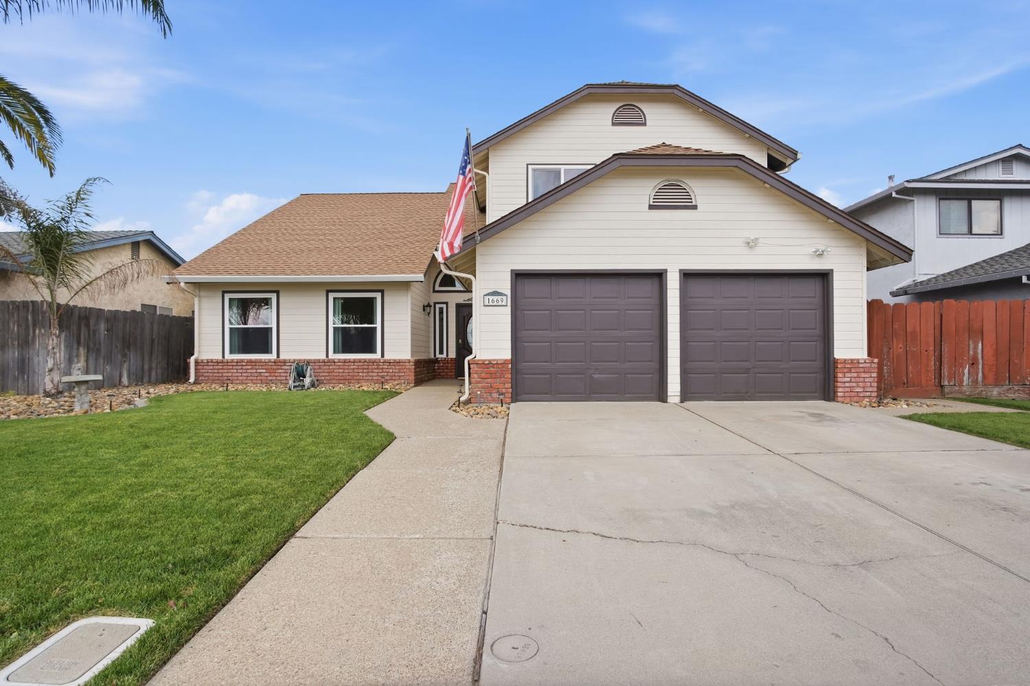 1669 London Ave, Manteca, CA 95336