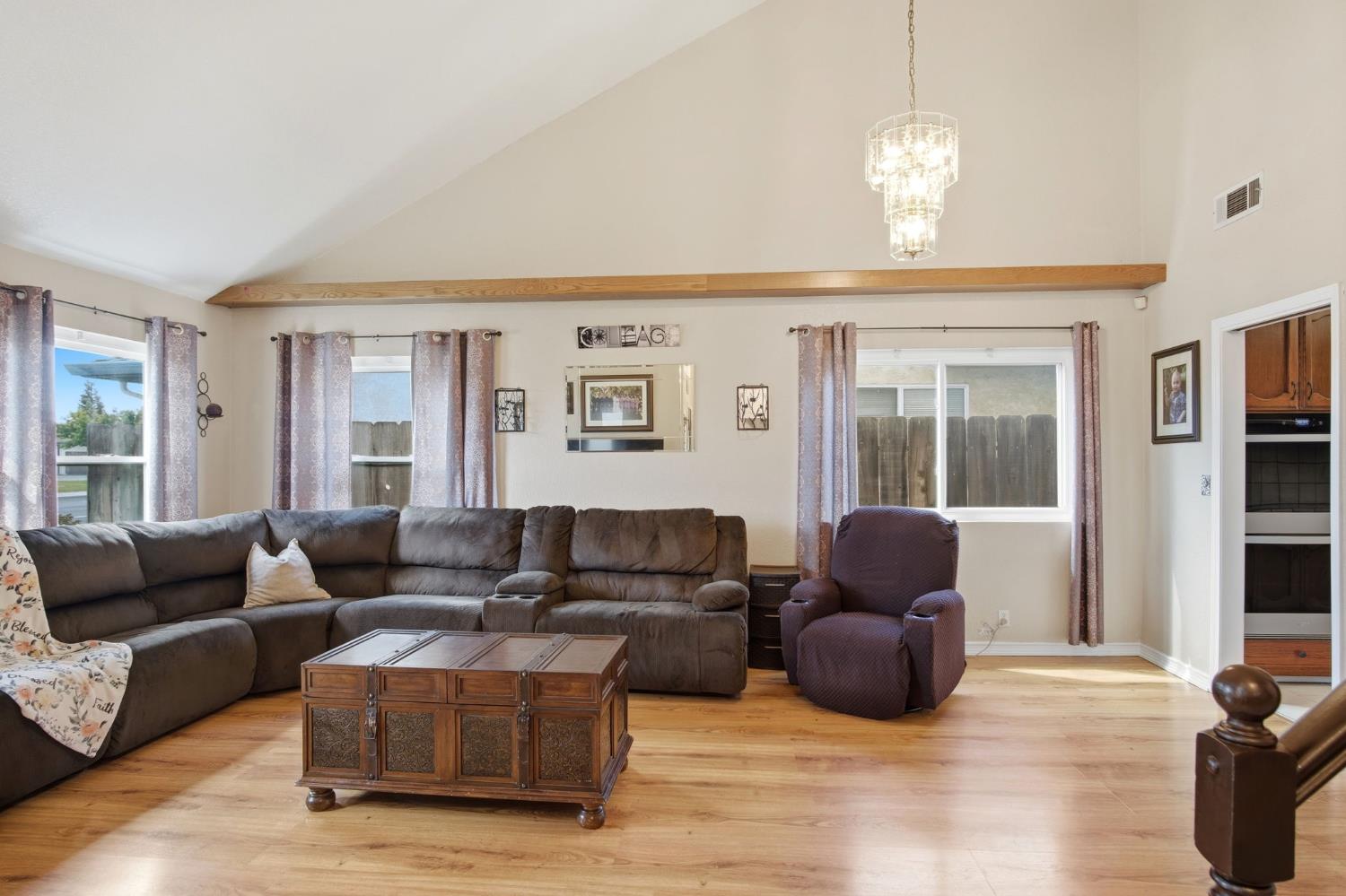 1669 London Ave, Manteca, CA 95336