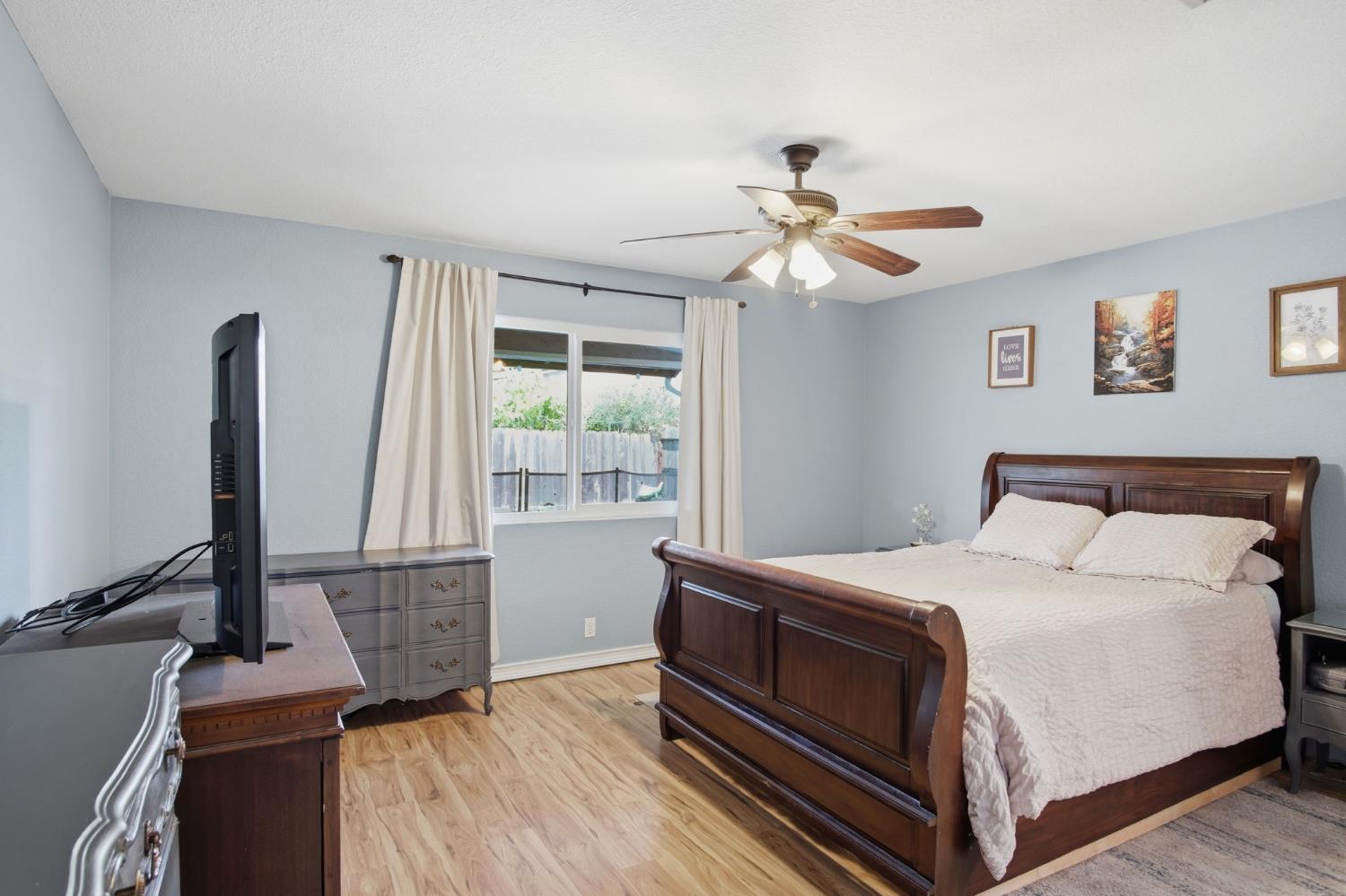 1669 London Ave, Manteca, CA 95336