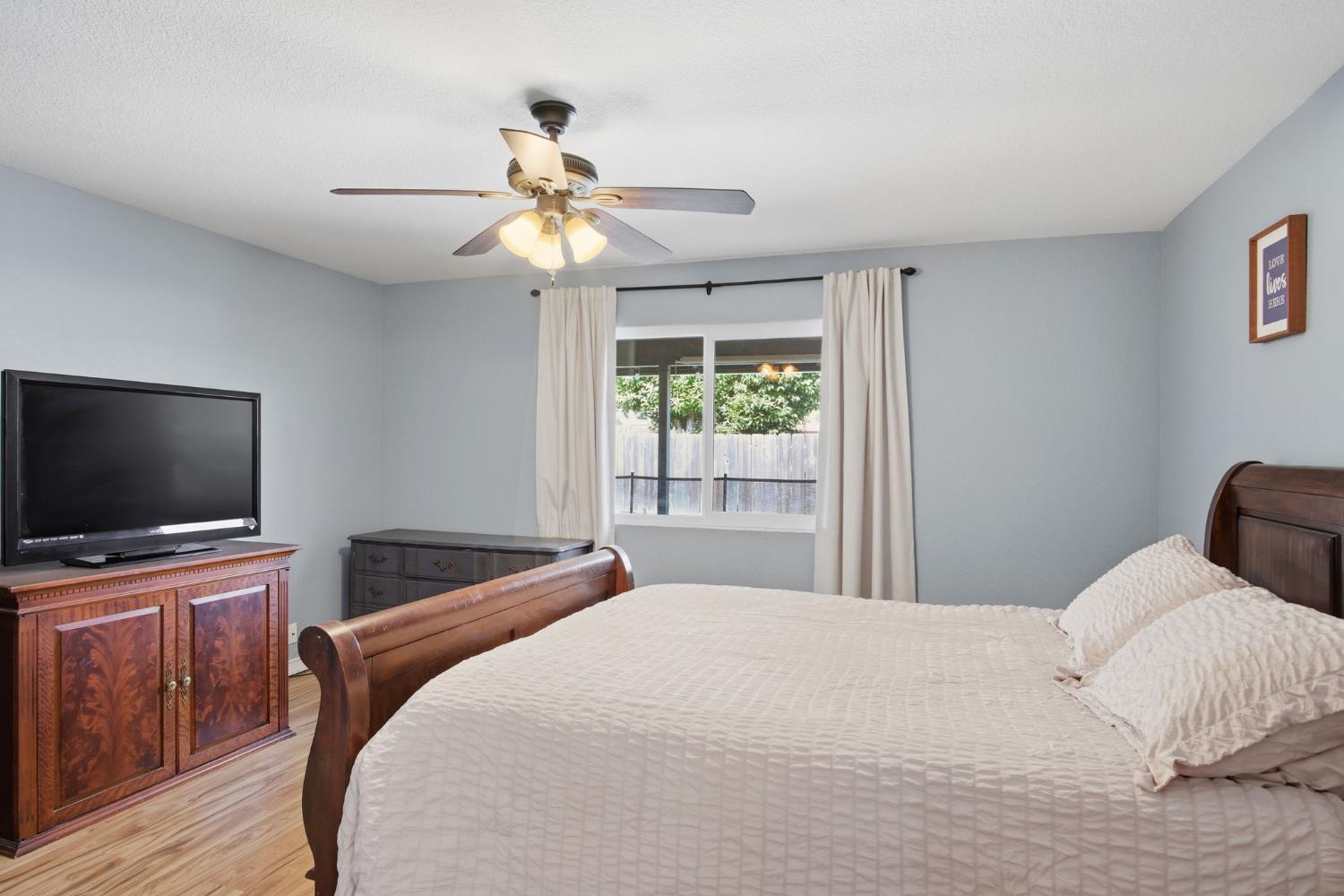 1669 London Ave, Manteca, CA 95336