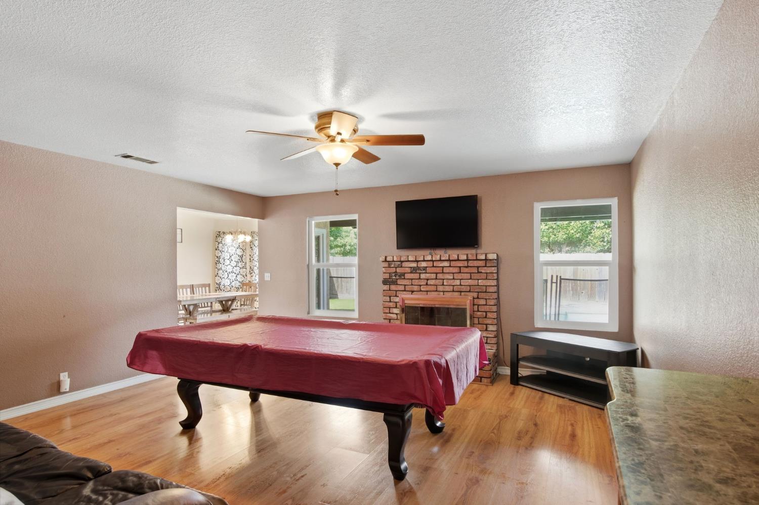 1669 London Ave, Manteca, CA 95336