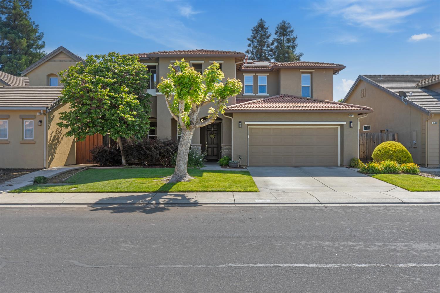 1504 Christiansen Dr, Modesto, CA 95355