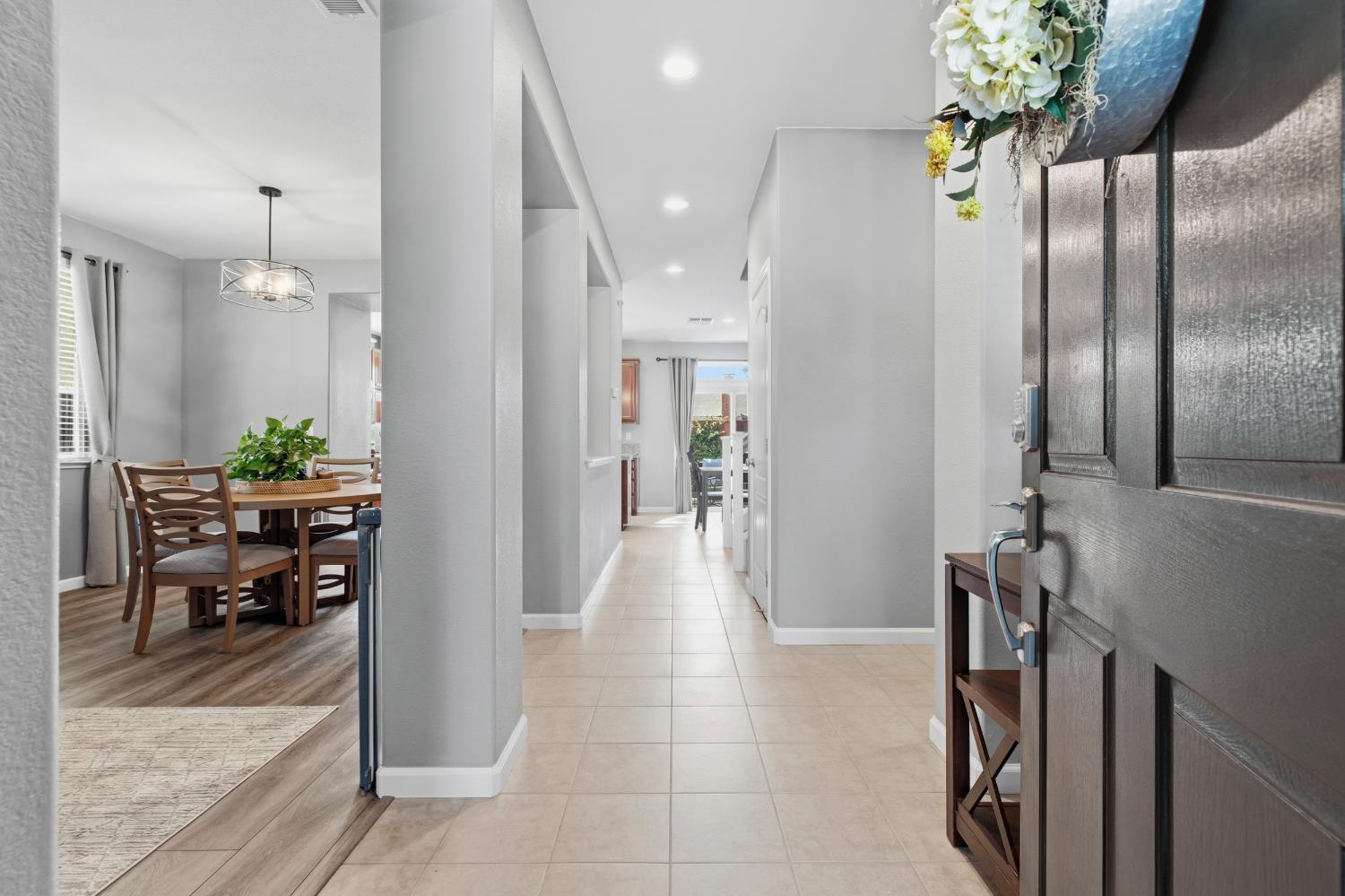 1504 Christiansen Dr, Modesto, CA 95355
