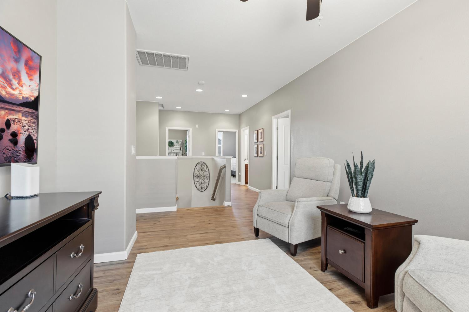 1504 Christiansen Dr, Modesto, CA 95355