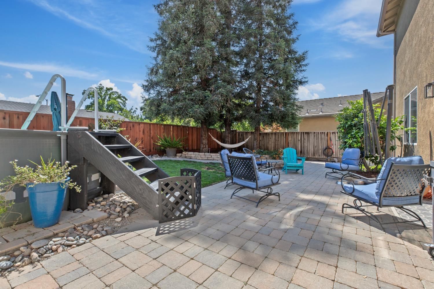 1504 Christiansen Dr, Modesto, CA 95355